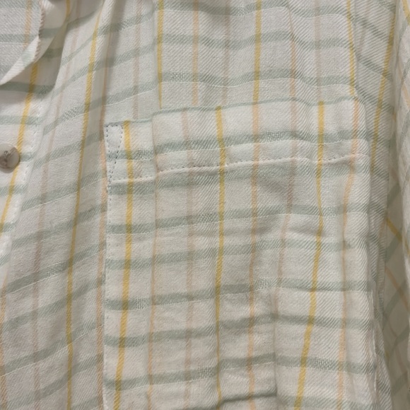 Universal Thread Button Down - Picture 3 of 4